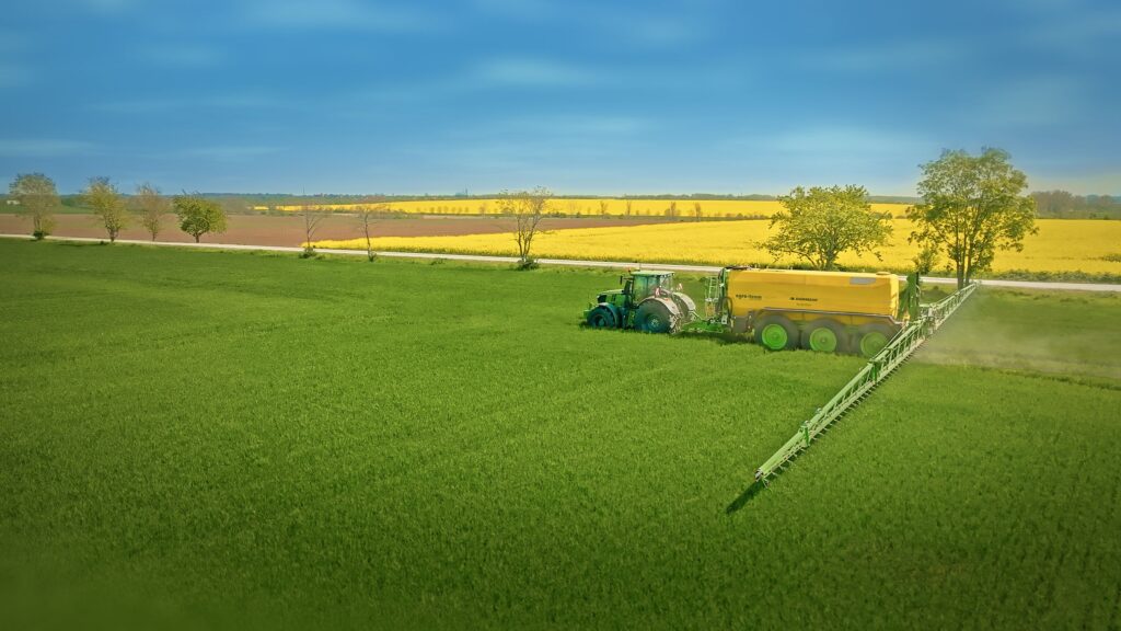 0-044-genau-dammann-imagefilm-johann-bendix_resized_-oWxKNoLyf